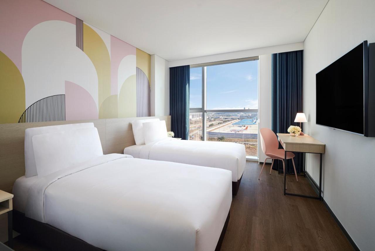 Отель Ibis Styles Ambassador Incheon Airport T2 Экстерьер фото