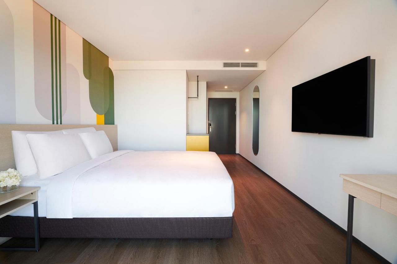 Отель Ibis Styles Ambassador Incheon Airport T2 Экстерьер фото