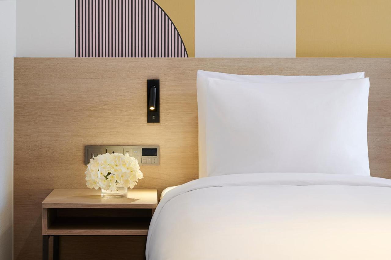 Отель Ibis Styles Ambassador Incheon Airport T2 Экстерьер фото